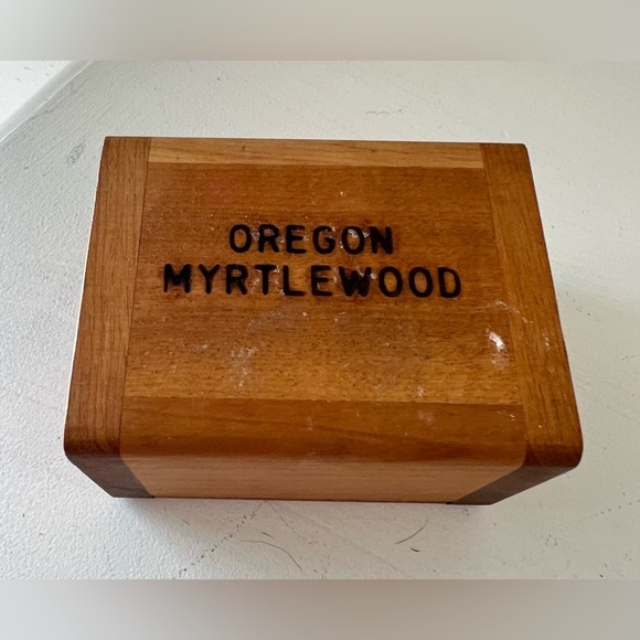Oregon Myrtlewood Natural Wooden Trinket Box | Buck Outdoors - Picture 2 of 9